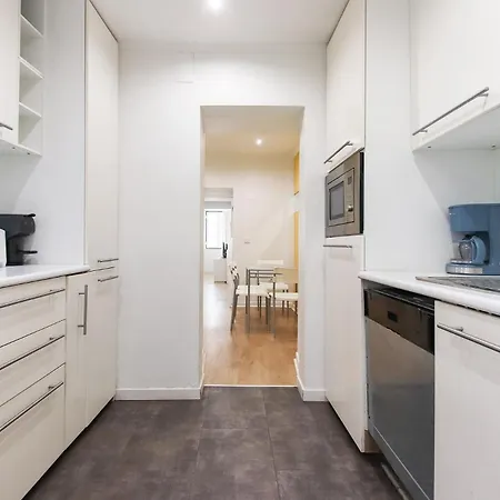 Downtown Charming Ii By Homing Apartment *