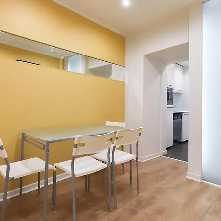 Apartment Downtown Charming Ii By Homing *